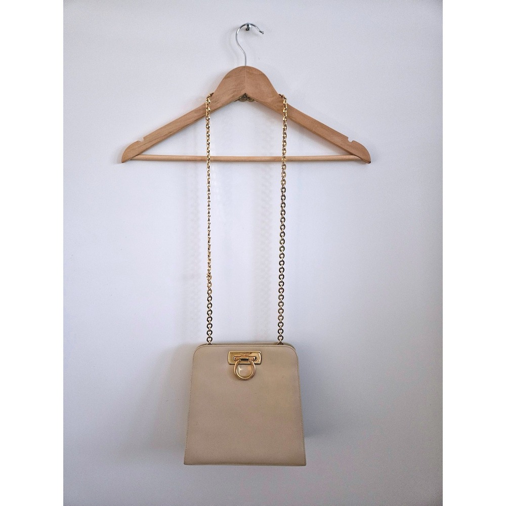 Salvatore Ferragamo Cream Leather Gancini Chain Shoulder Bag Italy Gold Vintage